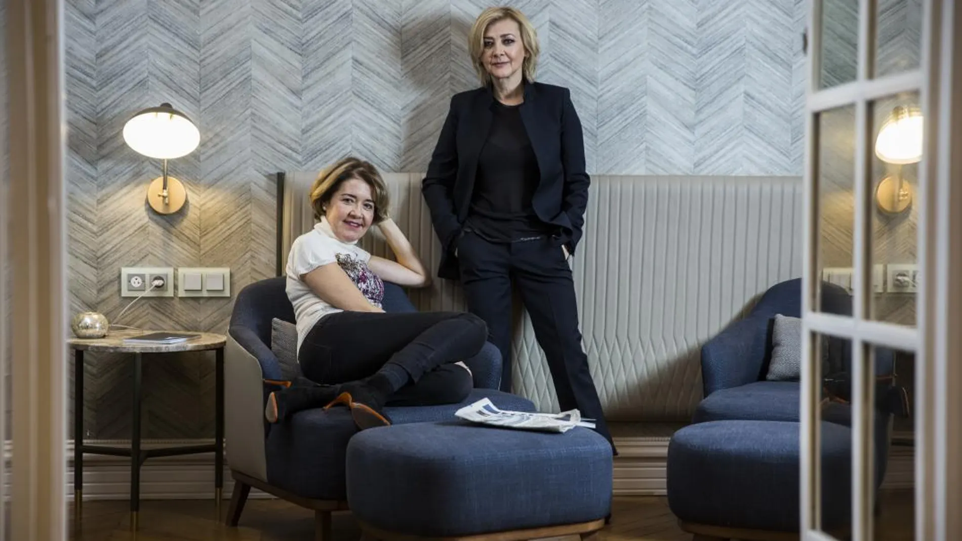 A la izda., María Pujalte y, a la dcha., Amparo Larrañaga