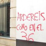 La iglesia de la Magdalena de Sevilla apareció en mayo con esta pintada