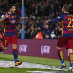 Luis Suárez celebra uno de los goles