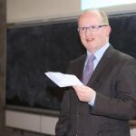 El candidato irlandés Philip Lane