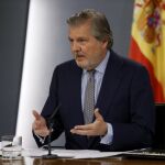 El ministro de Cultura y portavoz del Gobierno, Íñigo Méndez de Vigo, durante la rueda de prensa posterior al Consejo de Ministros