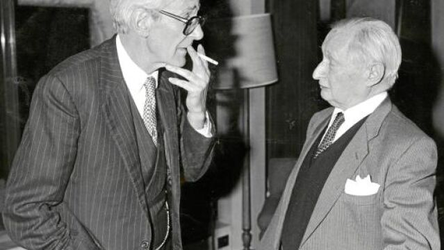 Carr y Deakin