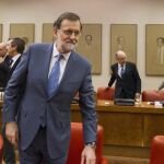 El presidente del Gobierno en funciones, Mariano Rajoy llega a la reunión que ha mantenido con los diputados de la formación