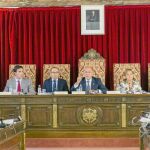 El presidente de la Diputación de Valladolid, Jesús julio Carnero, preside el Pleno de la institución