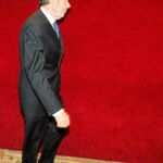 Zapatero remodela el Gobierno ante su peor momento político y entrega el poder a Rubalcaba, nuevo vicepresidente primero