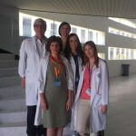 En la imagen, el equipo de científicos de la UGR que ha llevado a cabo esta investigación. De izquierda a derecha: Gerald Valenza Demet, Mª Paz Moreno, Marie Carmen Valenza, Irene Torres e Irene Cabrera.