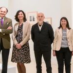 Los premiados, Guillermo de Osma, Carlos León y José María Lafuente junto a Elisa Durán, de «la Caixa» y Mercedes Basso, de la Fundación Arte y Mecenazgo
