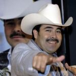 Asesinan a tiros a un cantante de narcocorridos mexicano