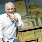 Con firma propia. Profesión: actor. Nació: en 1944 en Manises (Valencia). Por qué está aquí: interpreta en el teatro Rialto de Valencia «Los intereses creados», de Jacinto Benavente. Luego, gira por toda España.