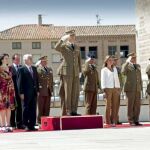El Príncipe de Asturias, acompañado por la ministra de Defensa, Carme Chacón, el presidente de la Junta de Castilla-La Mancha, José María Barreda y la ministra de Cultura, Ángeles González-Sinde, entre otras autoridades