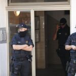 Los Mossos en la vivienda del atacante/Foto: Efe