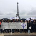 Unas 200 personas se manifestaron hoy en París para protestar contra la sentencia de La Manada. EFE/Luis Miguel Pascual Gómez