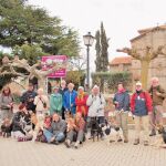 Los peregrinos caninos llegan a la meta de Santiago