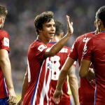 Oliver felicita a Koke, tras el gol del «6»
