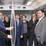 La inversión por habitante que reciben los barceloneses de la Generalitat es un 26% inferior a la del resto de catalanes, según un informe de Convivencia Cívica. En la imagen, la inauguración de la L9 del Metro