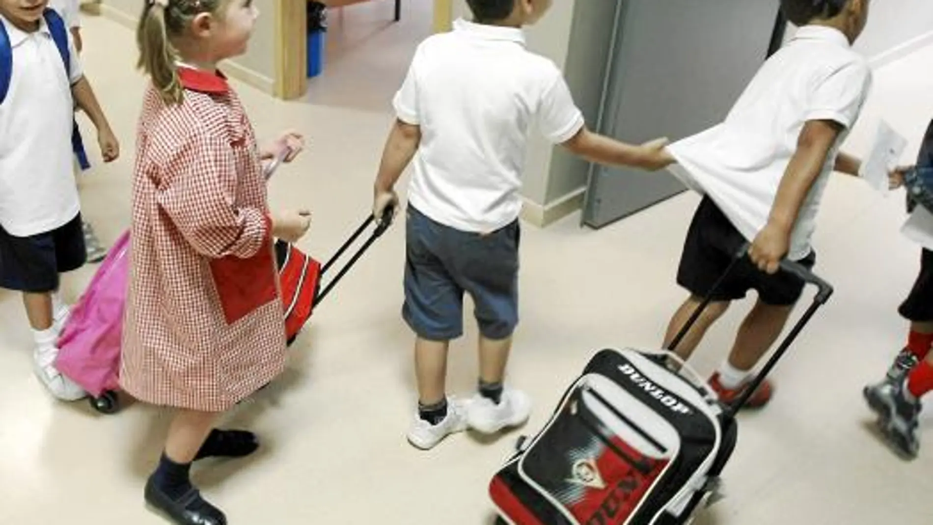 La patronal se queja de que se construyen colegios públicos y no concertados