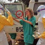 Un grupo de Médicos Sin Fronteras que trabajó combatiendo la enfermedad en Gueckedou, Guinea