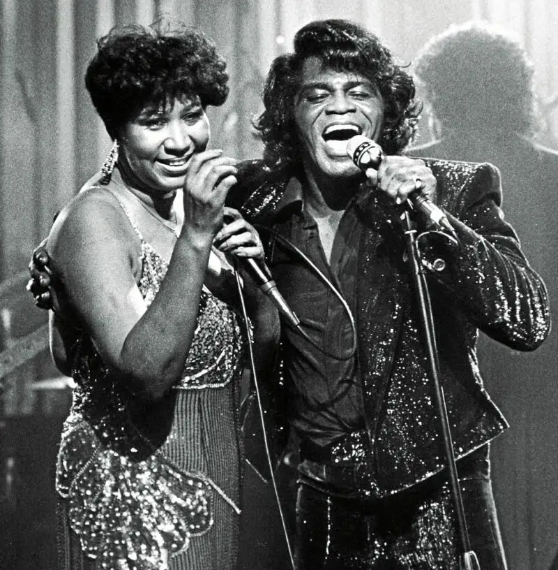 Aretha Franklin y otro grande del soul, James Brown, en Detroit, en 1987