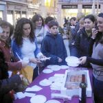 El comercio se «defiende» con torrijas