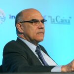 La Caixa acepta la oferta de ACS y Atlantia por Abertis