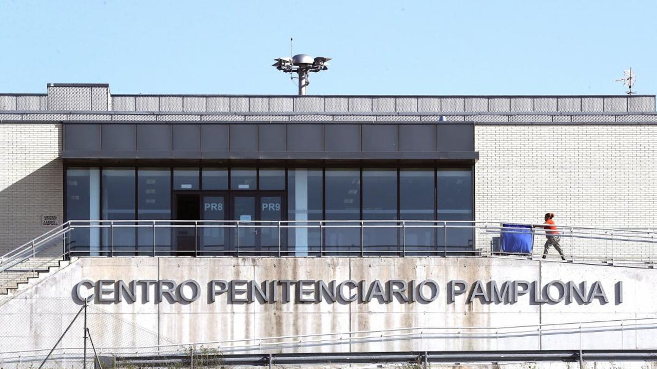 Asesinato en prisión: condenada a 18 años por estrangular a su compañera de celda mientras dormía