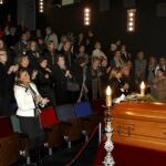 Una ovación de varios minutos despide a Luis García Berlanga