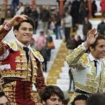 José Garrido y Posada de Maravillas, a hombros en imagen de archivo