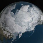 La extensión invernal del hielo marino en el Ártico alcanzó un máximo de 14,52 millones de km2 el pasado marzo, la más reducida desde que hay registros y menor que la media entre 1981 y 2010