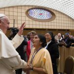 El Papa durante la audiencia que concedió a la Unión Internacional de las Superiores Generales