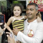Romario, de campaña en Río