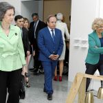 Manuela Carmena no ha tenido inconveniente en valorar positivamente la consulta republicana de Vallecas tras compartir un acto oficial con la Reina Doña Sofía en CentroCentro