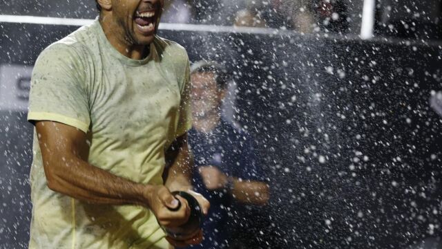 Verdasco celebra la victoria el dobles
