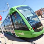 El tranvía lleva recorriendo las calles de Parla desde mediados de 2007