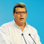 El vicesecretario general del PP-A, Ricardo Tarno, ayer, en la sede regional de su partido en Sevilla