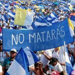 Multitudinaria marcha frente a la catedral de Managua en contra de la represión del régimen de Daniel Ortega contra los manifestantes