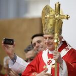 Papa: «La profecía de Fátima va más allá de los horrores de historia»
