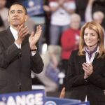 Caroline Kennedy, junto a Barack Obama, en un mitin del entonces candidato presidencial en enero de 2008