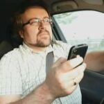 ¿Cómo multan los radares que detectan el uso de teléfonos móviles?