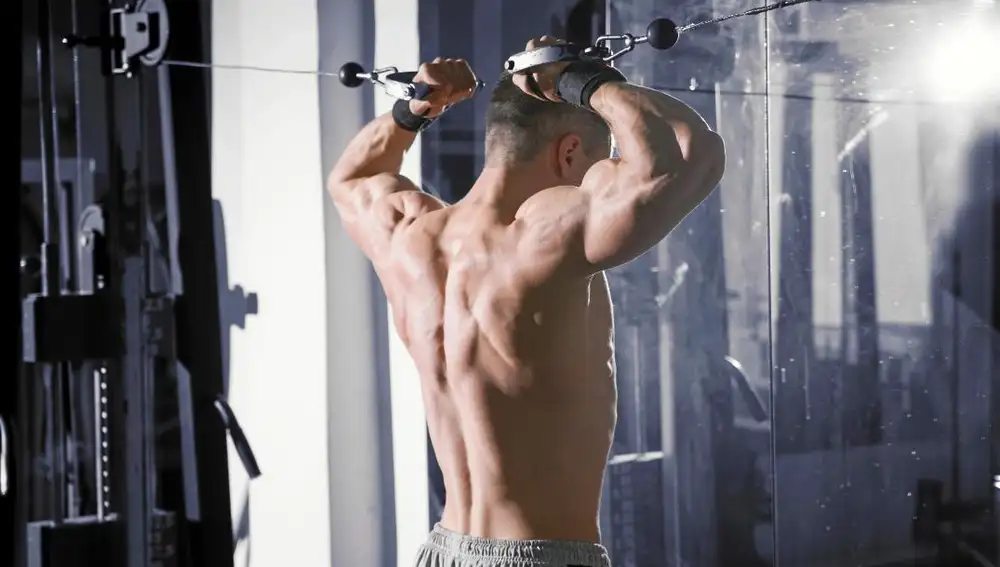 Tener un cuerpo esculpido es una mezcla de deporte y buena alimentación