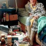Paul Bowles, durante una de sus estancias en Tánger