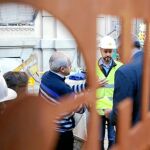 Empleados del juzgado entregaron ayer a las 9:30 horas en Canalejas la instrucción de paralización de las obras