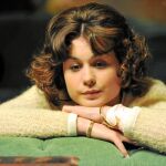 Con firma propia. Profesión: actriz.. Nació: en 1990 en Madrid. Por qué está aquí: interpreta a la Reina en la miniserie «Sofía» que Antena 3 estrenará pronto.