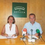 Los dirigentes provinciales del PP Regina Serrano y Juan Bueno, ayer