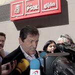 El presidente de la Comisión Gestora del PSOE, Javier Fernández
