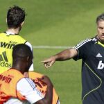 Mourinho, en un momento de su primer entrenamiento con el Real Madrid