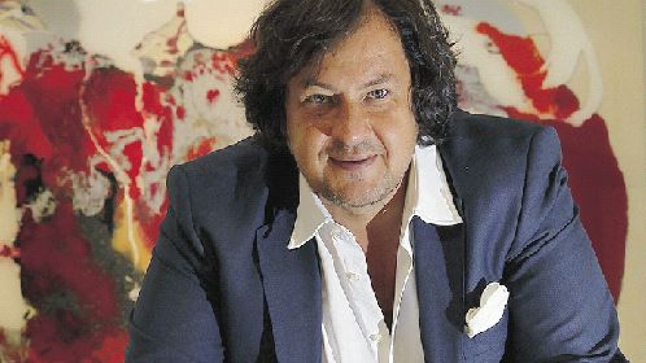 Antonio Anadón: «Saber dos idiomas facilita aprender el siguiente»
