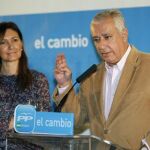 Arenas lamenta otro «jueves negro» y dice que los brotes verdes están «mustios, mustios»