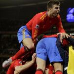 Piqué volvió a ser un valor seguro y tranquilo en defensa