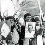 La Marcha Verde, compuesta por 350.000 súbditos de Hassan II, atraviesó la frontera internacional del Sáhara Occidental en noviembre de 1975