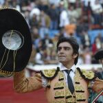 Perera, dos orejas en su regreso a la México